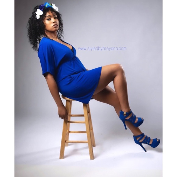 Class 9 Royal Blue Heels (Suede) [Host Pick 🎉] - Picture 5 of 6